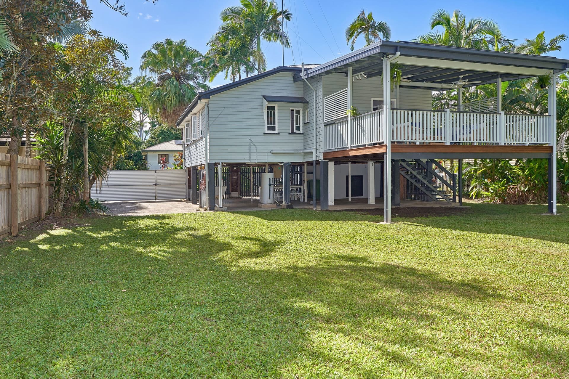 81 Hayward Street, Mooroobool, Mooroobool - Thumbnail 2