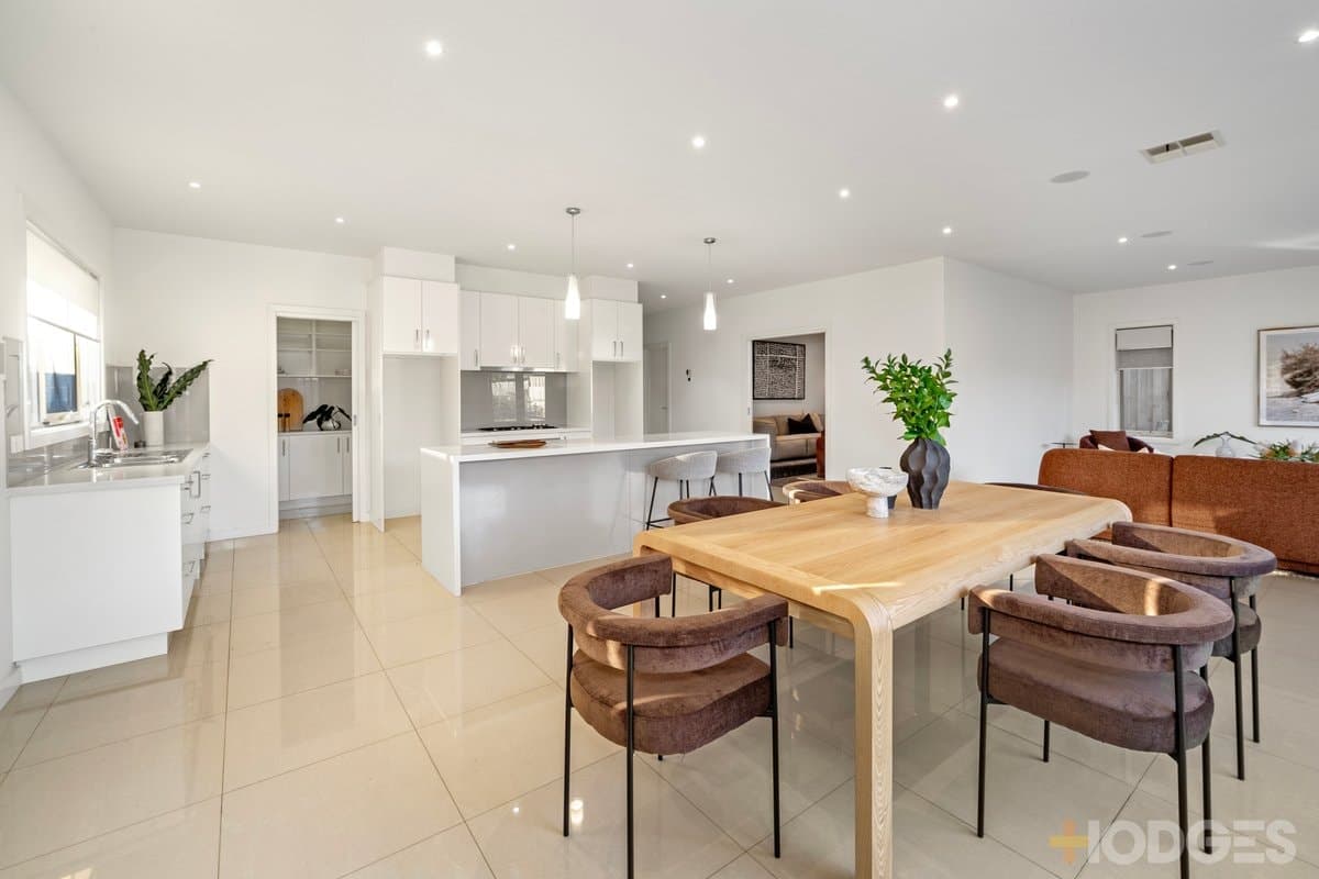 5 Matthews Court, Brighton East, VIC, 3187, Brighton East - Thumbnail 2