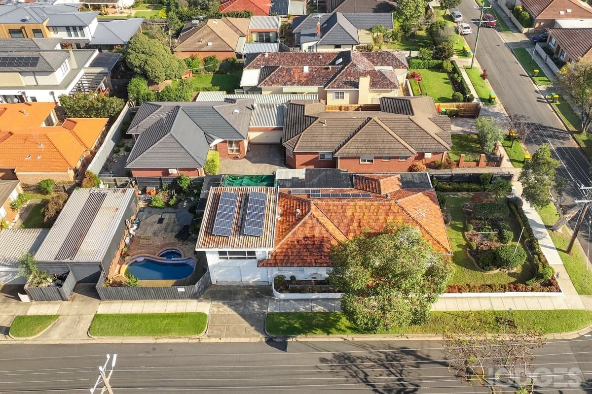 36 Castles Road, Bentleigh, VIC, 3204, Bentleigh - Thumbnail 2