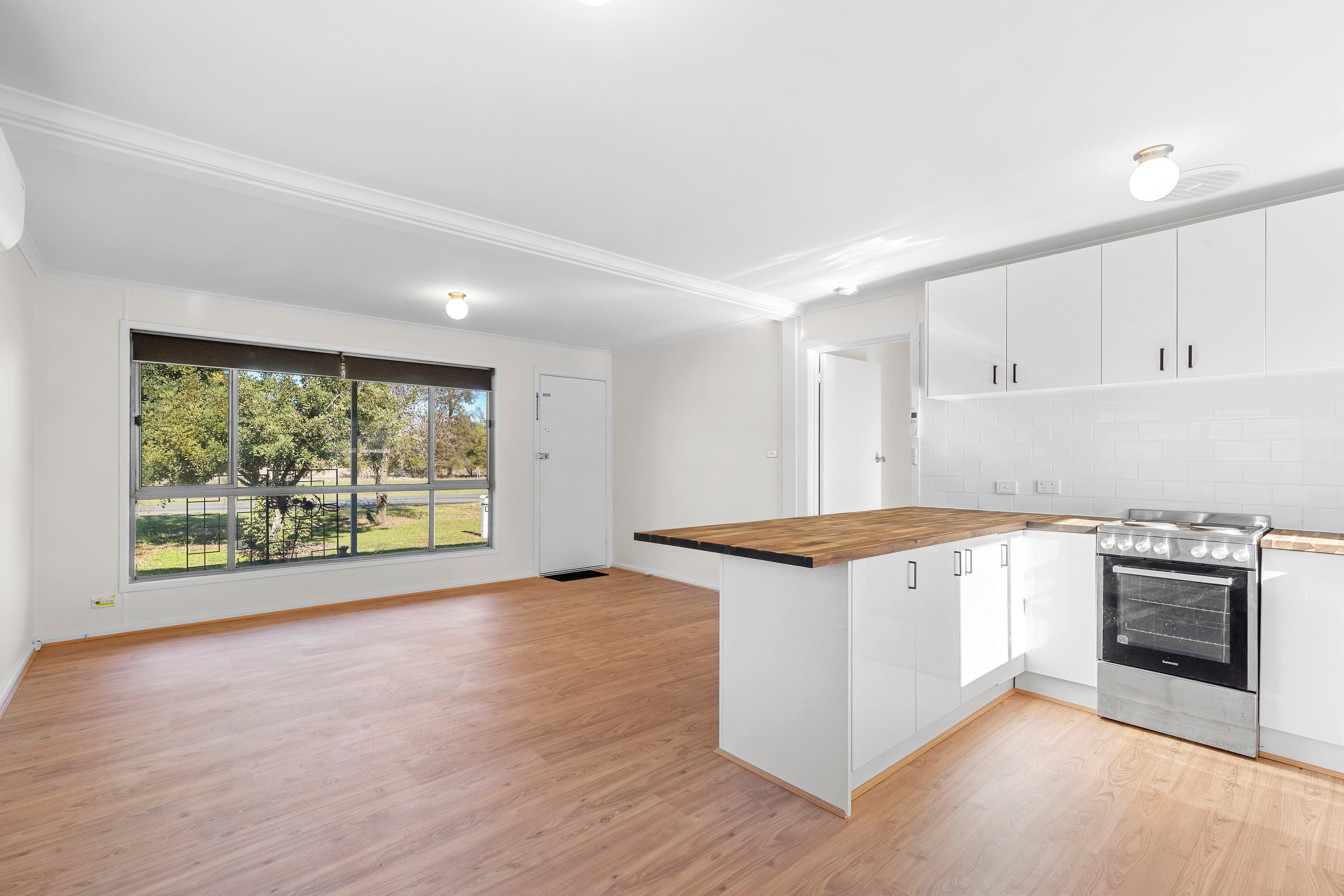 73 Brookong Street, Lockhart NSW 2656, Lockhart - Image 1