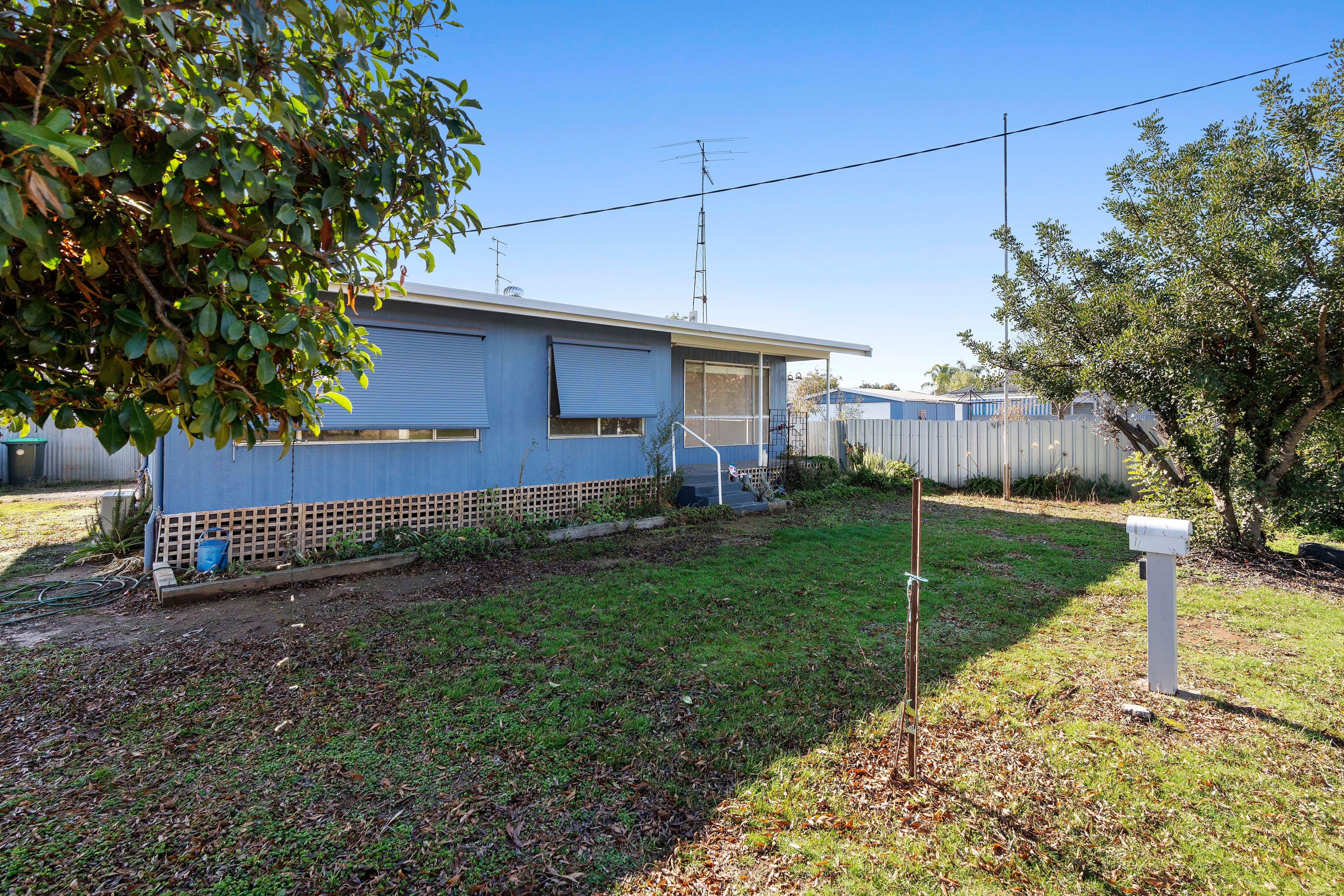73 Brookong Street, Lockhart NSW 2656, Lockhart - Thumbnail 2