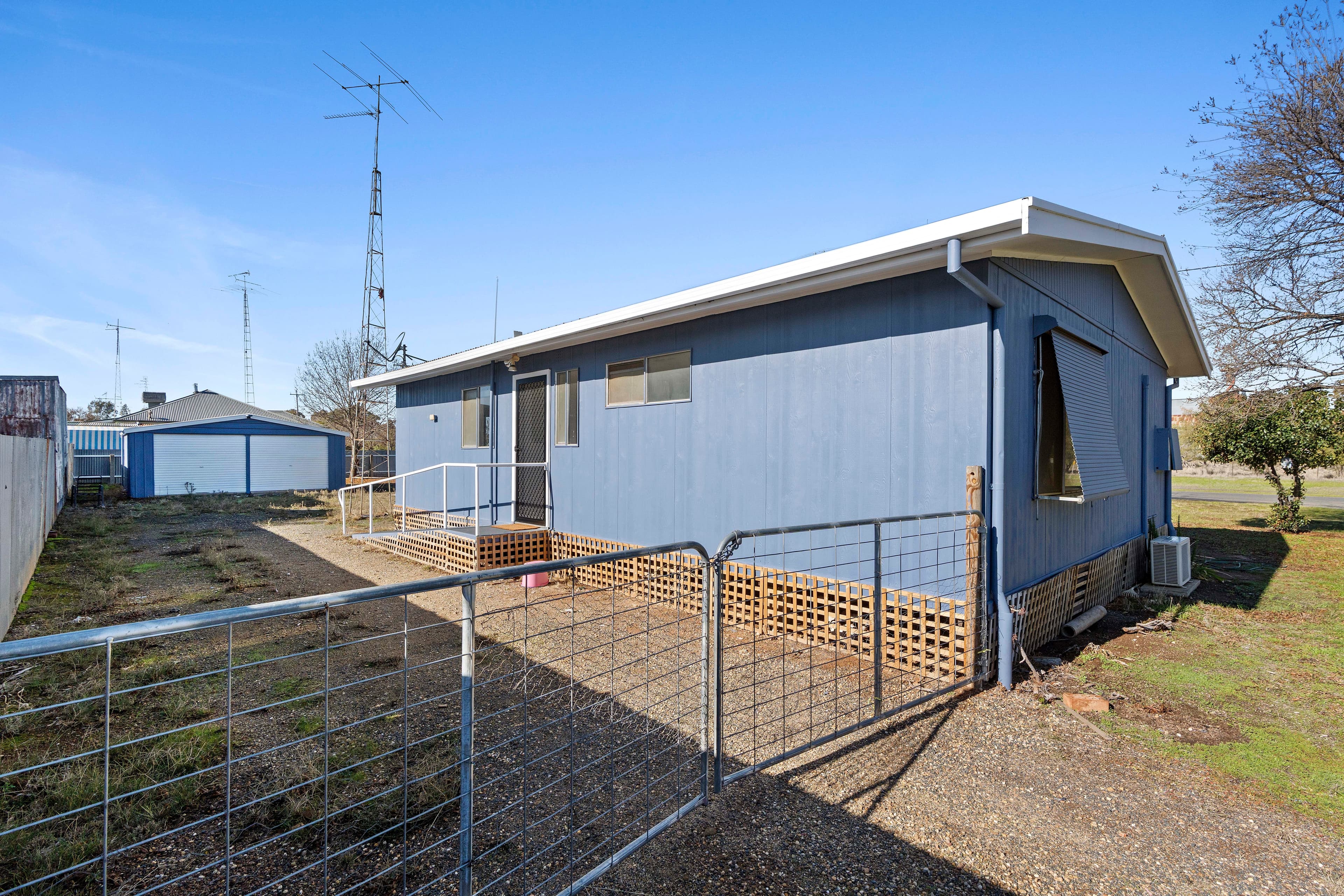 73 Brookong Street, Lockhart NSW 2656, Lockhart - Thumbnail 3