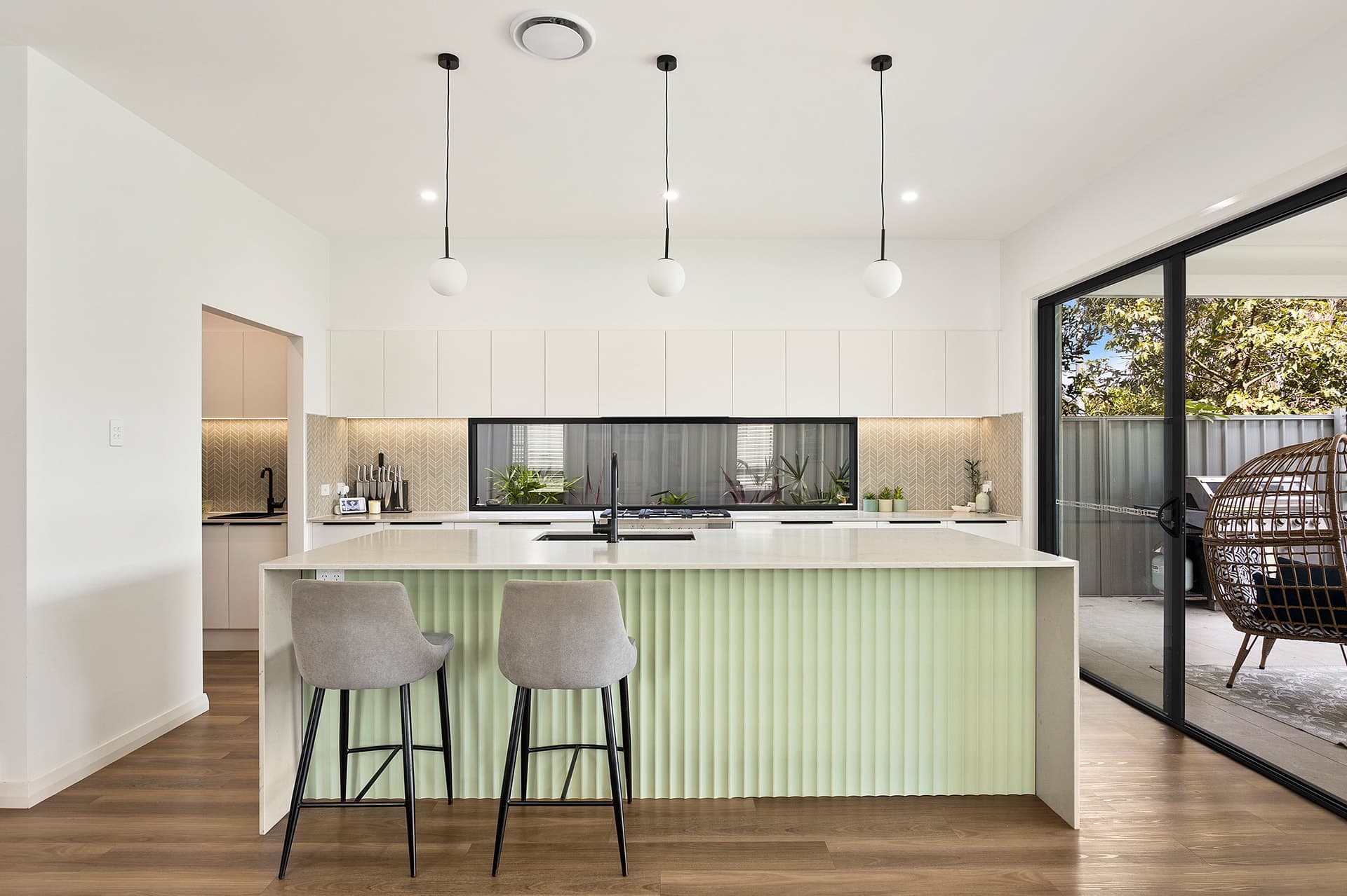 135 Fisher Street, Oak Flats NSW 2529, Oak Flats - Thumbnail 2