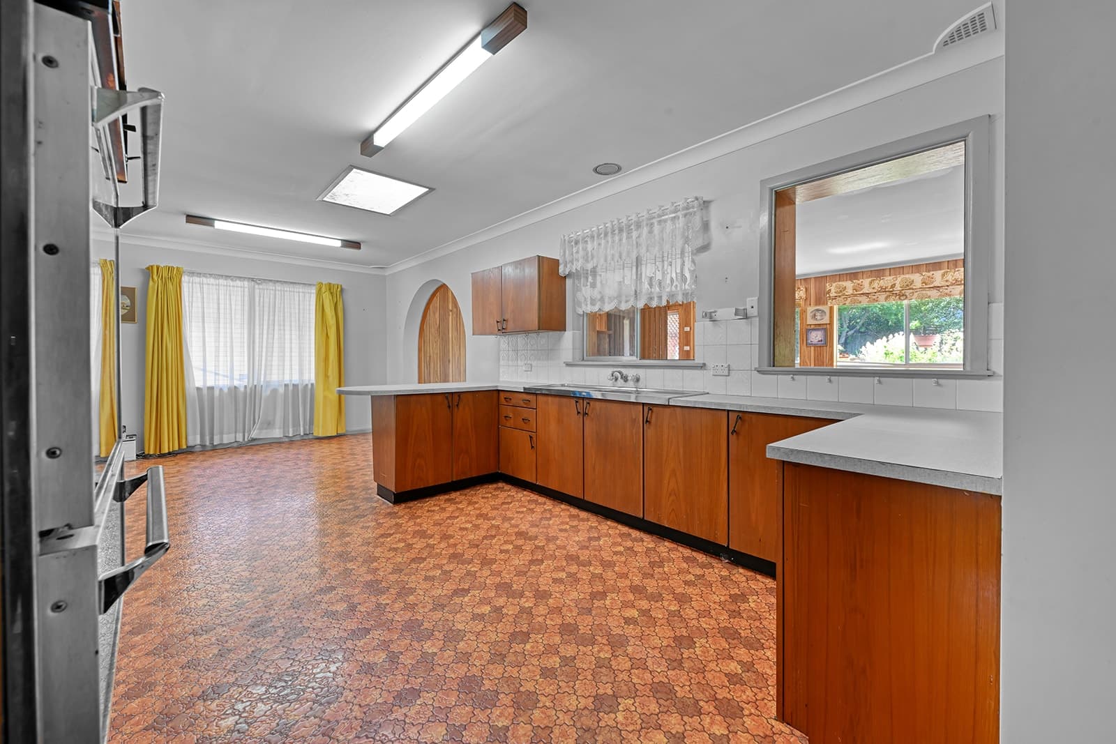 22 Seymour Street, Orange NSW 2800, Orange - Thumbnail 2
