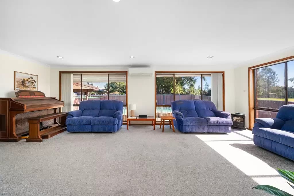 7 Usher Crescent, Sefton, Sefton - Thumbnail 5