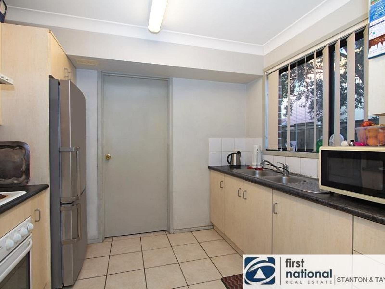 12/1A Derby Street, Kingswood - Thumbnail 3