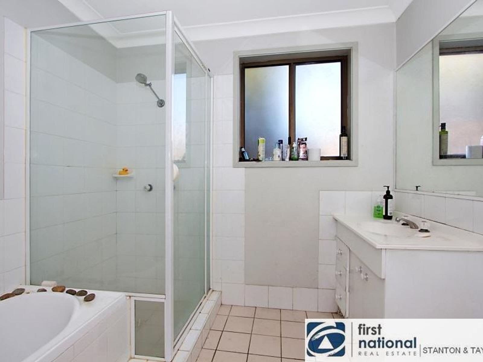 12/1A Derby Street, Kingswood - Thumbnail 5