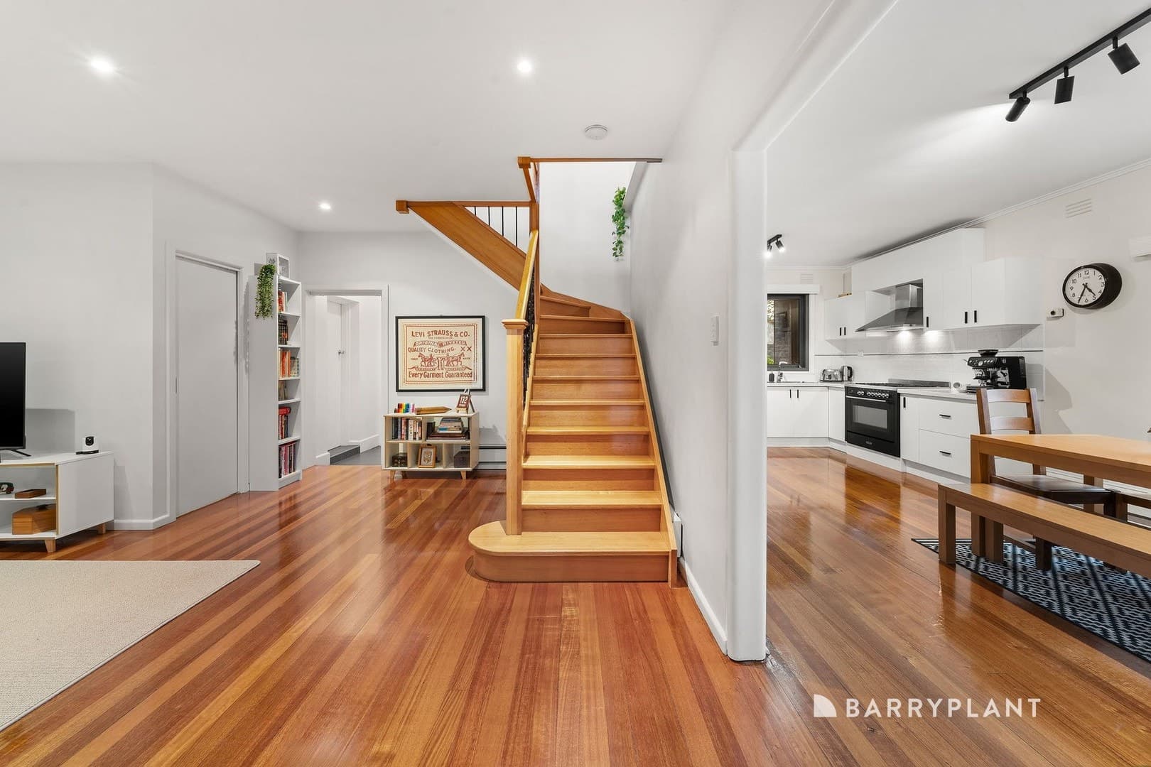 5 Pilgrim Court, Rosanna, VIC 3084, Rosanna - Thumbnail 4