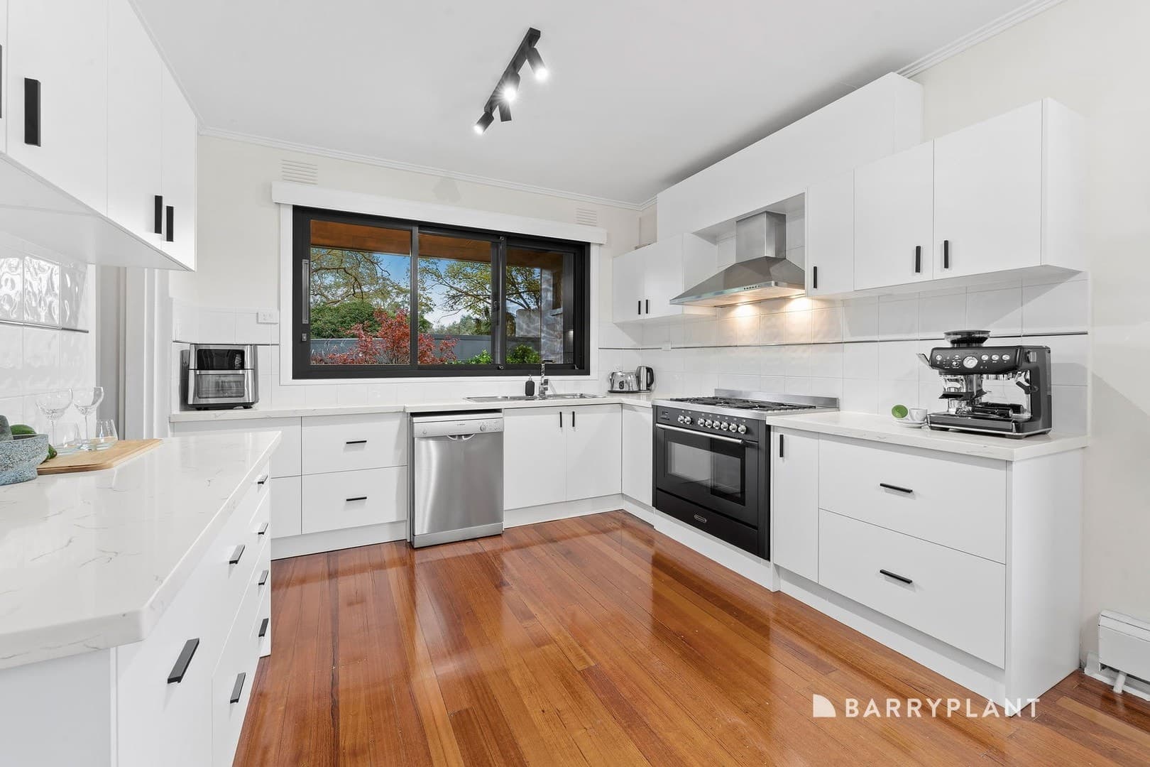 5 Pilgrim Court, Rosanna, VIC 3084, Rosanna - Thumbnail 5