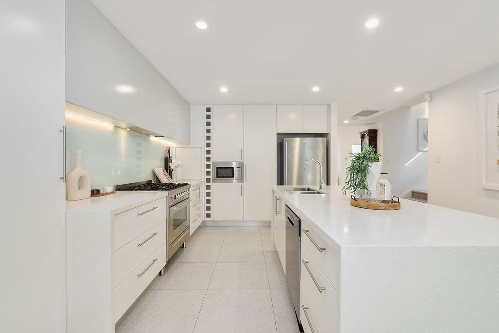 15 Rosanna Close, Willoughby - Thumbnail 4