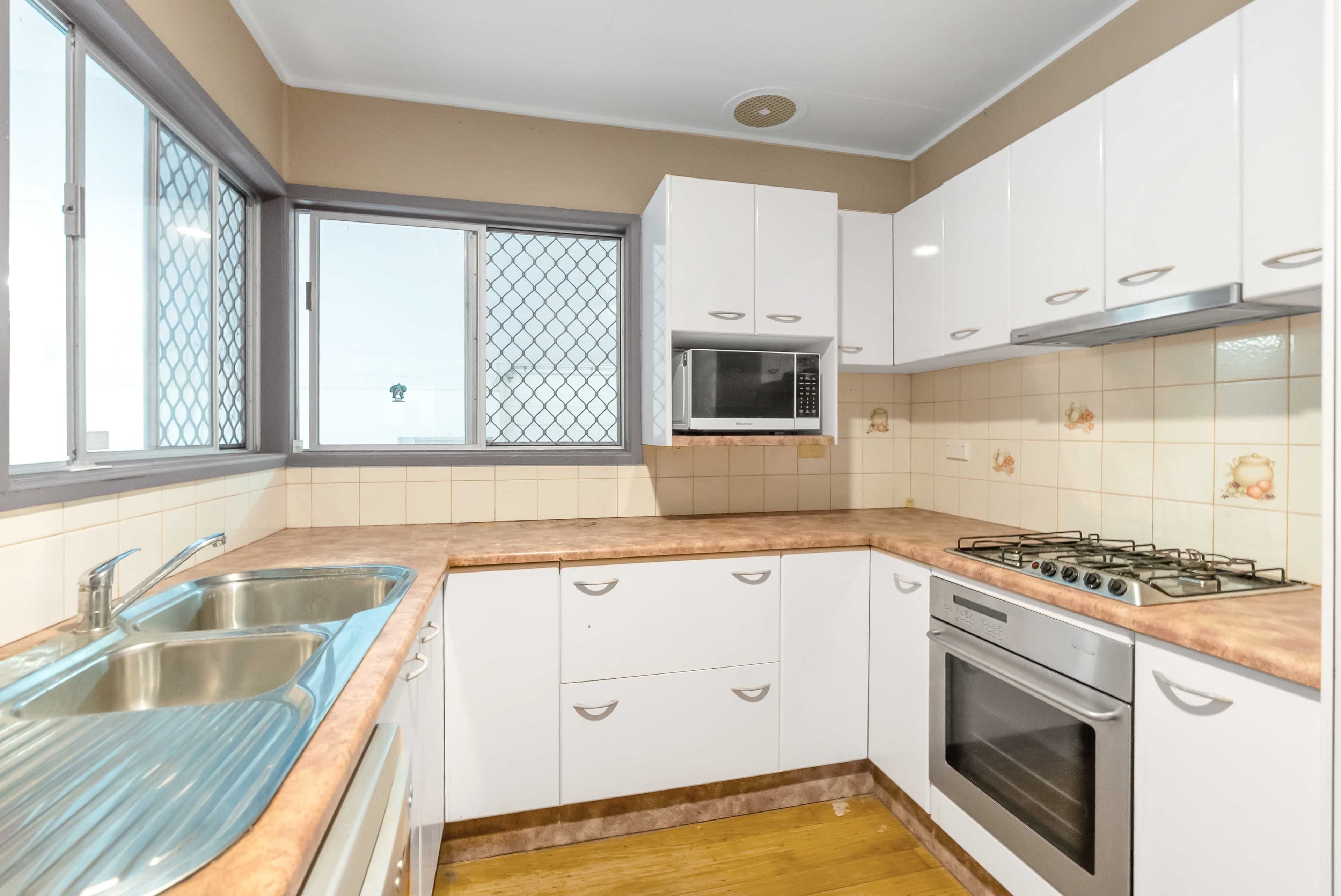 451-453 Mccoombe Street, Mooroobool QLD 4870, Mooroobool - Thumbnail 5