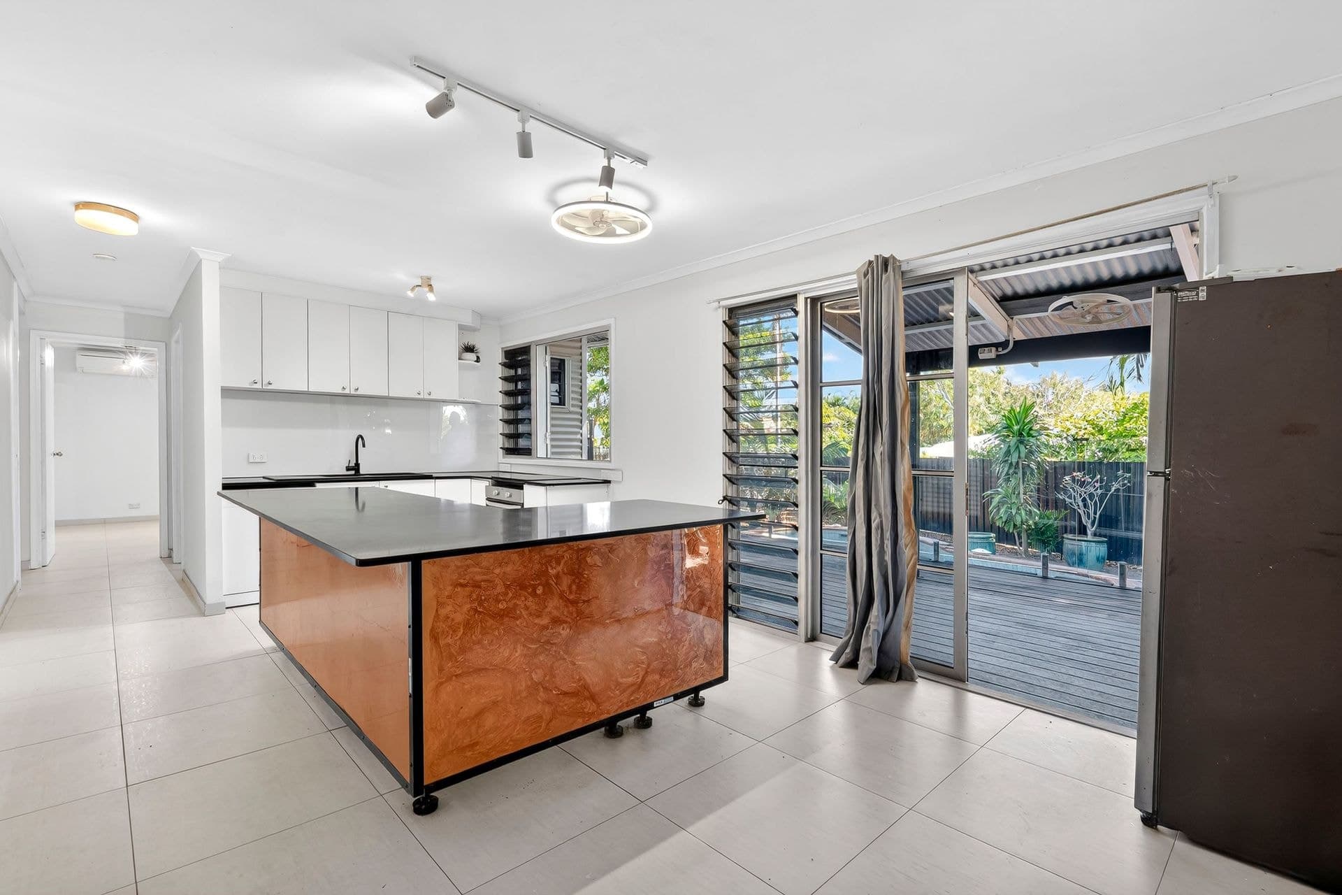112 Tiwi Gardens Road, Tiwi - Thumbnail 3