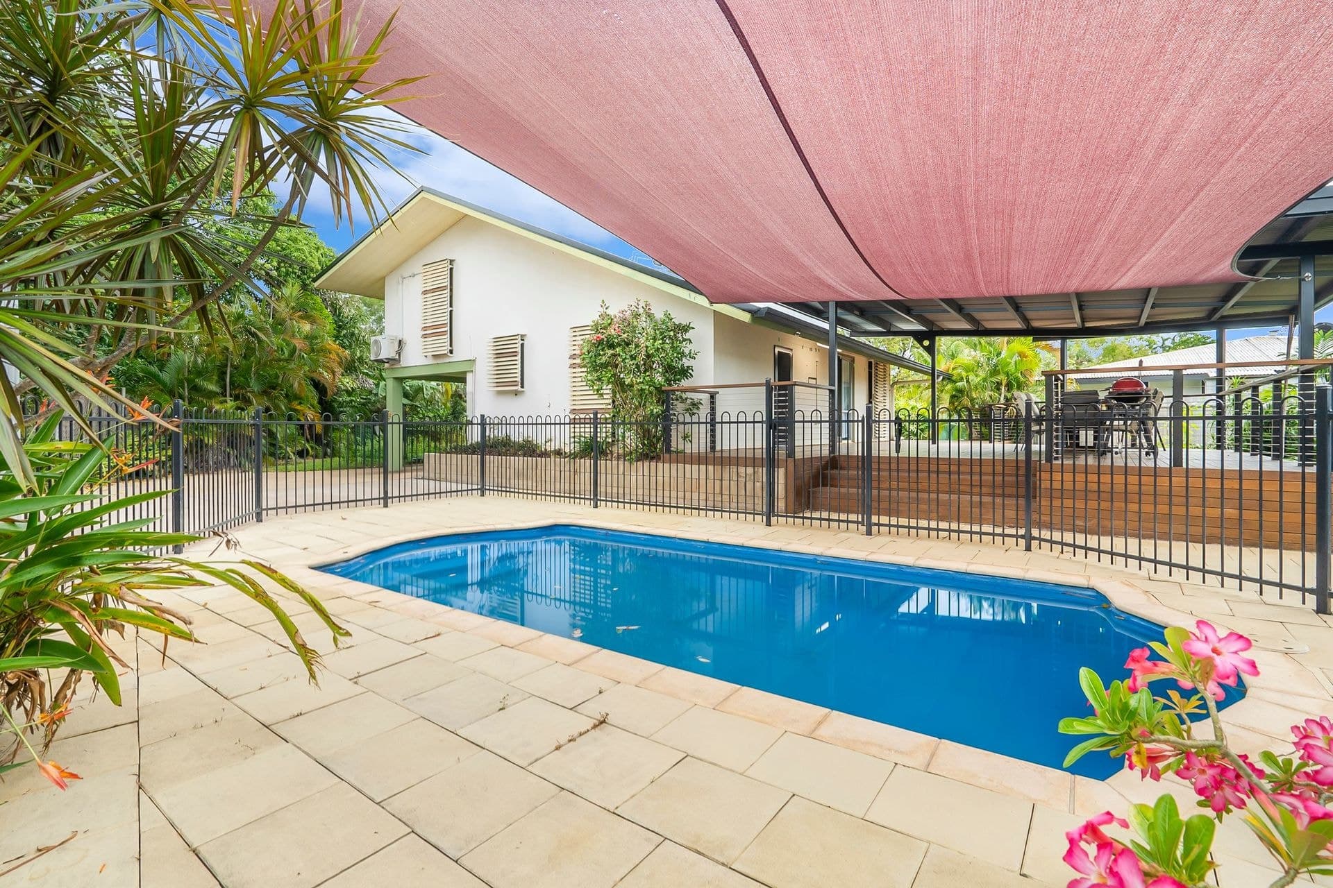 24 Curlew Circuit, Wulagi - Thumbnail 2