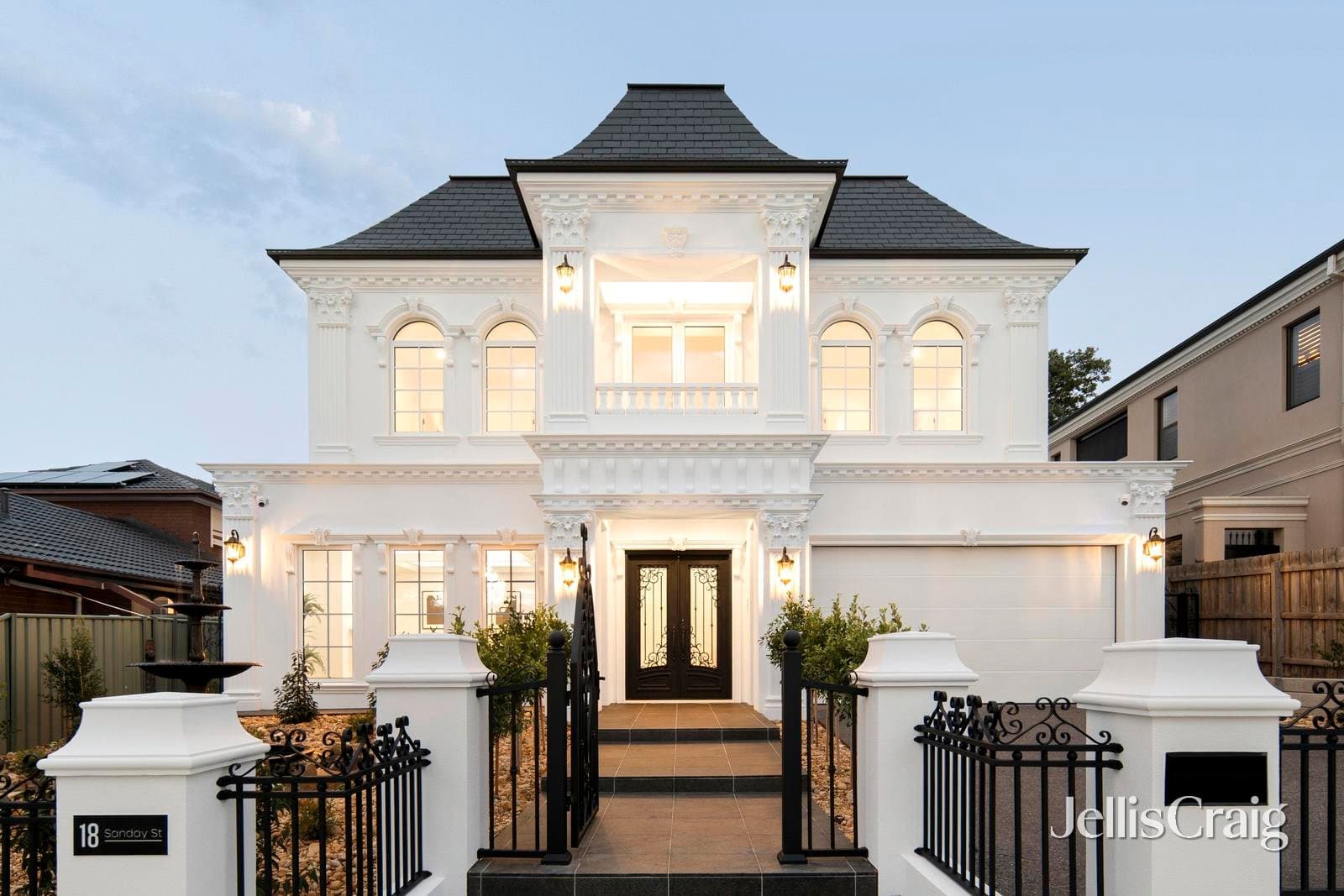 18 Sanday Street, Glen Waverley, Glen Waverley - Thumbnail 2