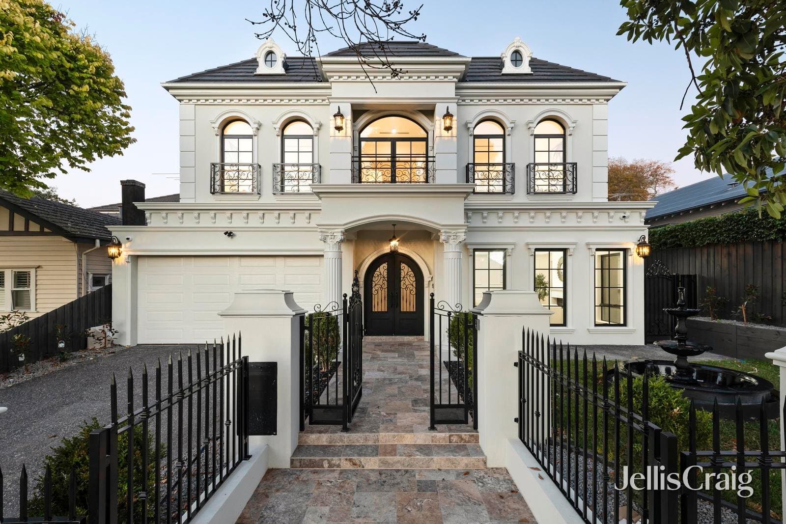 43 Mills Street, Glen Iris, Glen Iris - Thumbnail 2