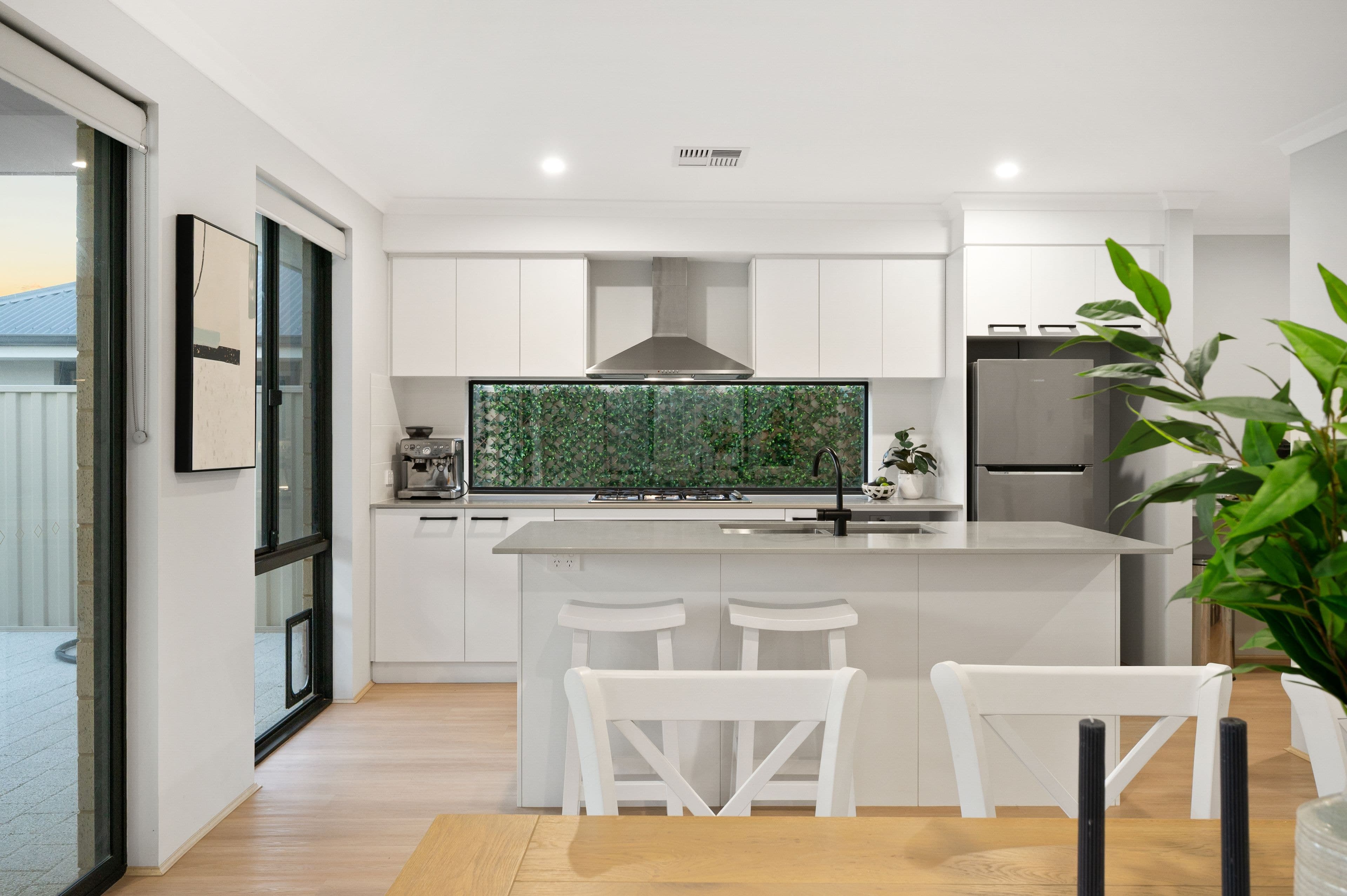 7 Mykonos Road, Coogee WA 6166, Coogee - Thumbnail 7