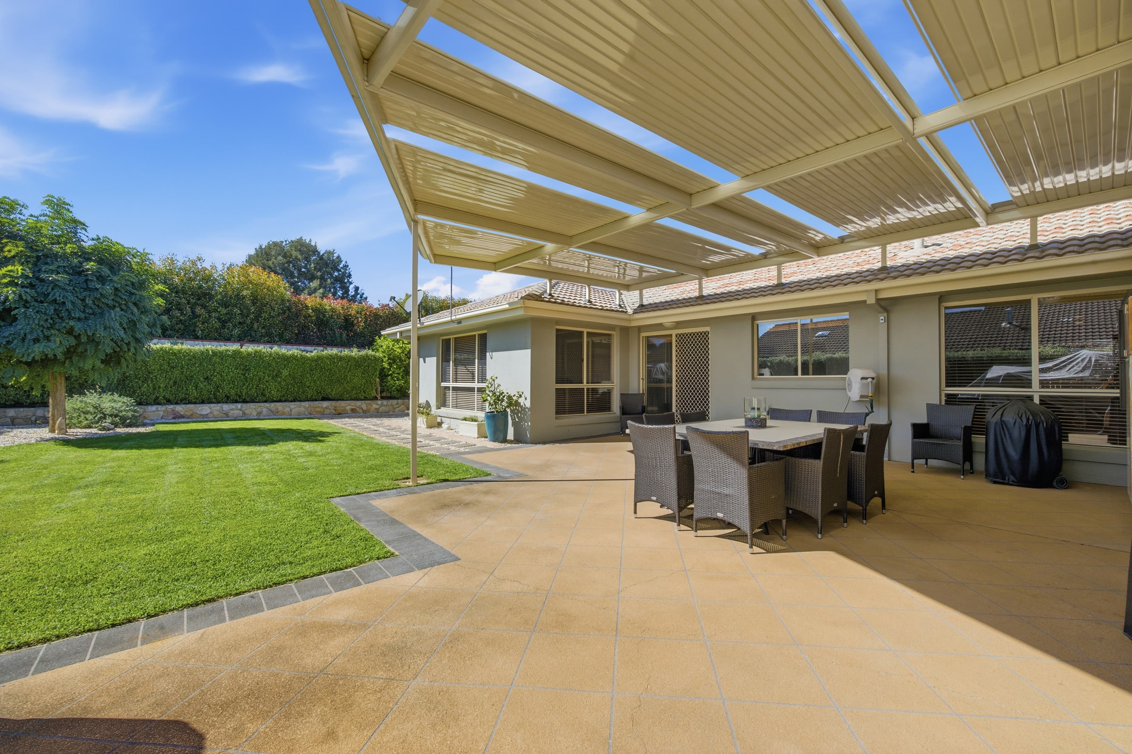 10 Parkview Crescent, Jerrabomberra NSW 2619, Jerrabomberra - Image 1