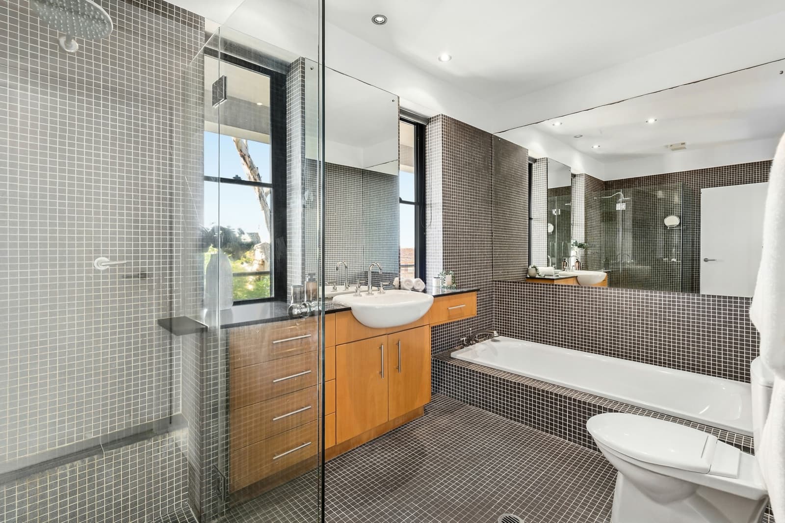 15 Morella Place, CASTLE COVE, Castle Cove - Thumbnail 8