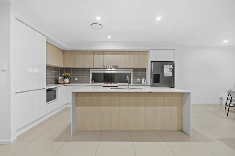 39 Tanga Road, Edmondson Park, NSW 2174, Edmondson Park - Thumbnail 3