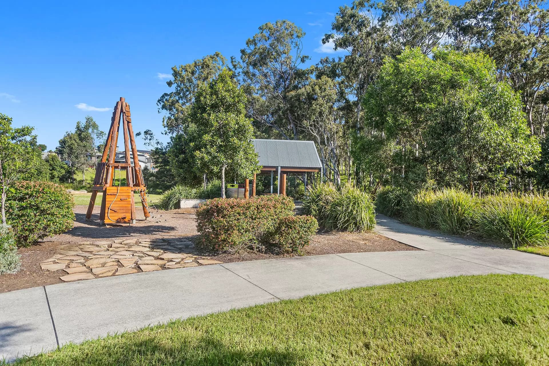17 Fettler Street, Calderwood - Thumbnail 4