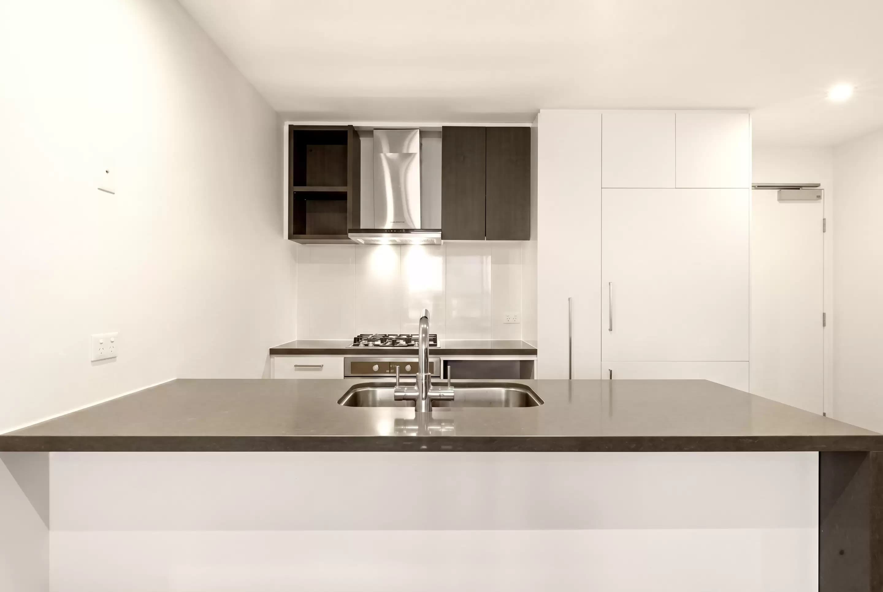 4106/37C Harbour Road, Hamilton, Hamilton - Thumbnail 6