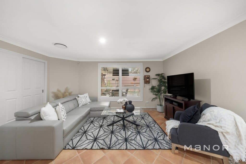 10 Lochton Place Beaumont Hills, Beaumont Hills - Thumbnail 7