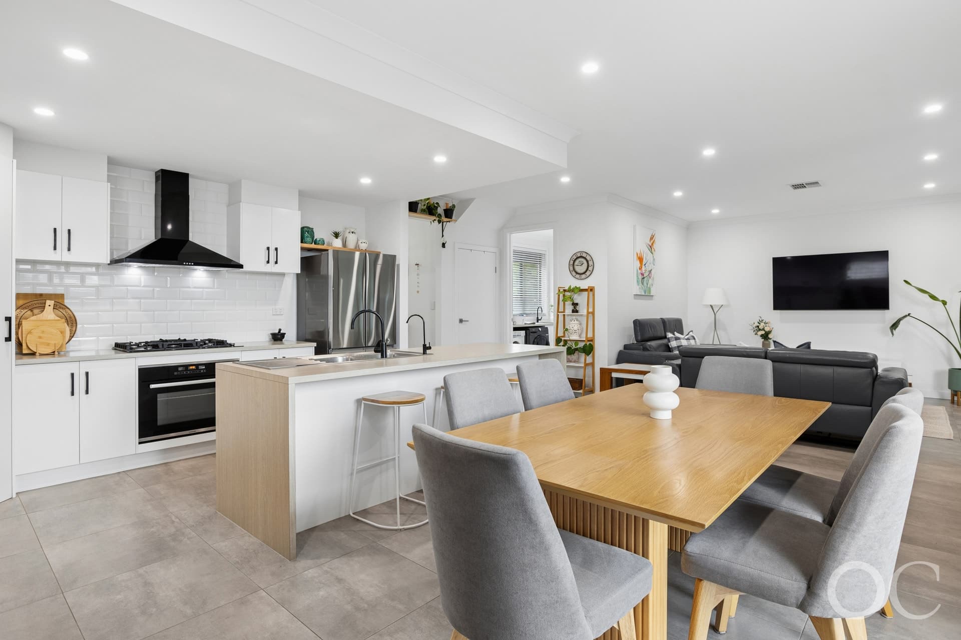 22 Seavista Grove, Christies Beach - Image 1