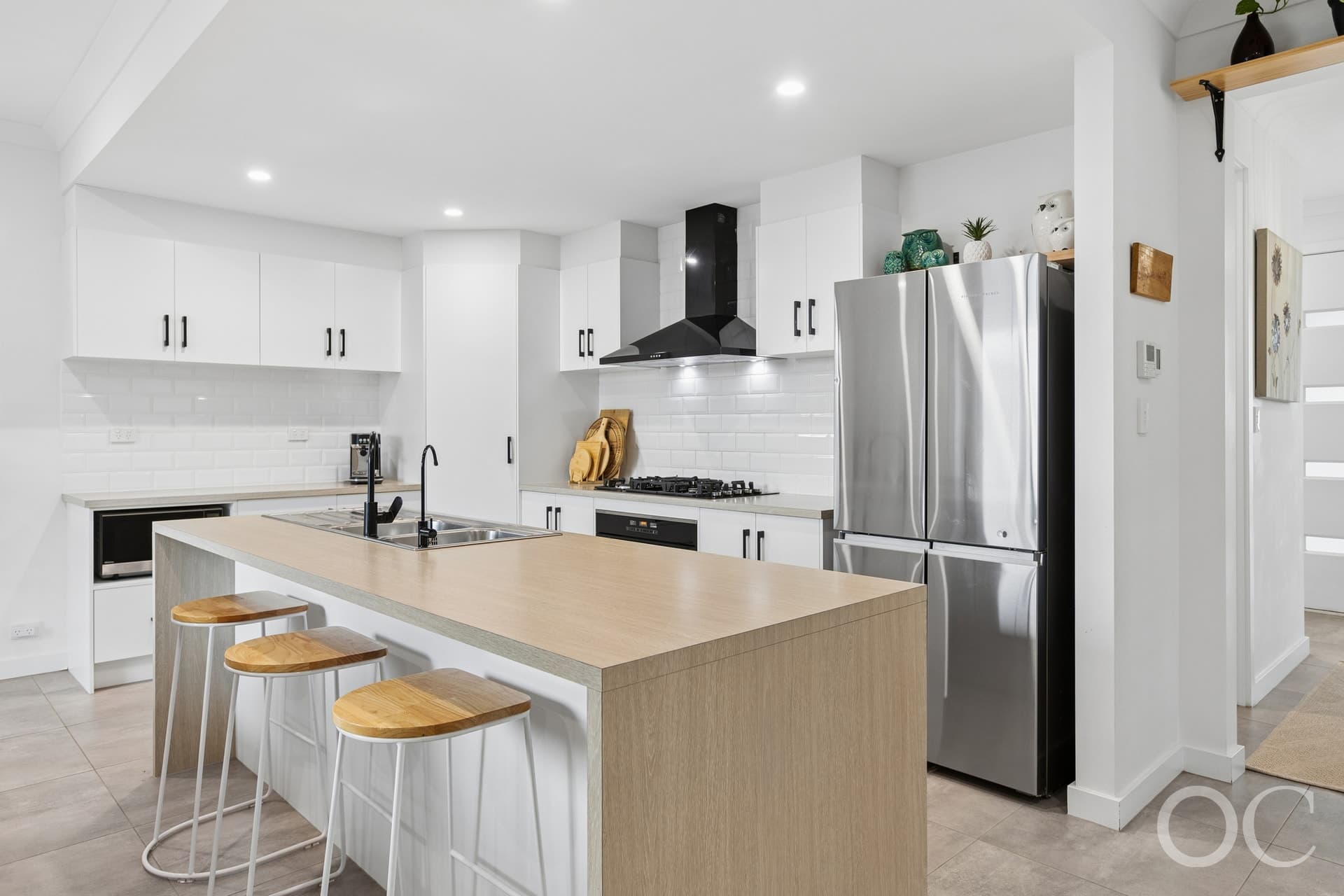 22 Seavista Grove, Christies Beach - Thumbnail 4