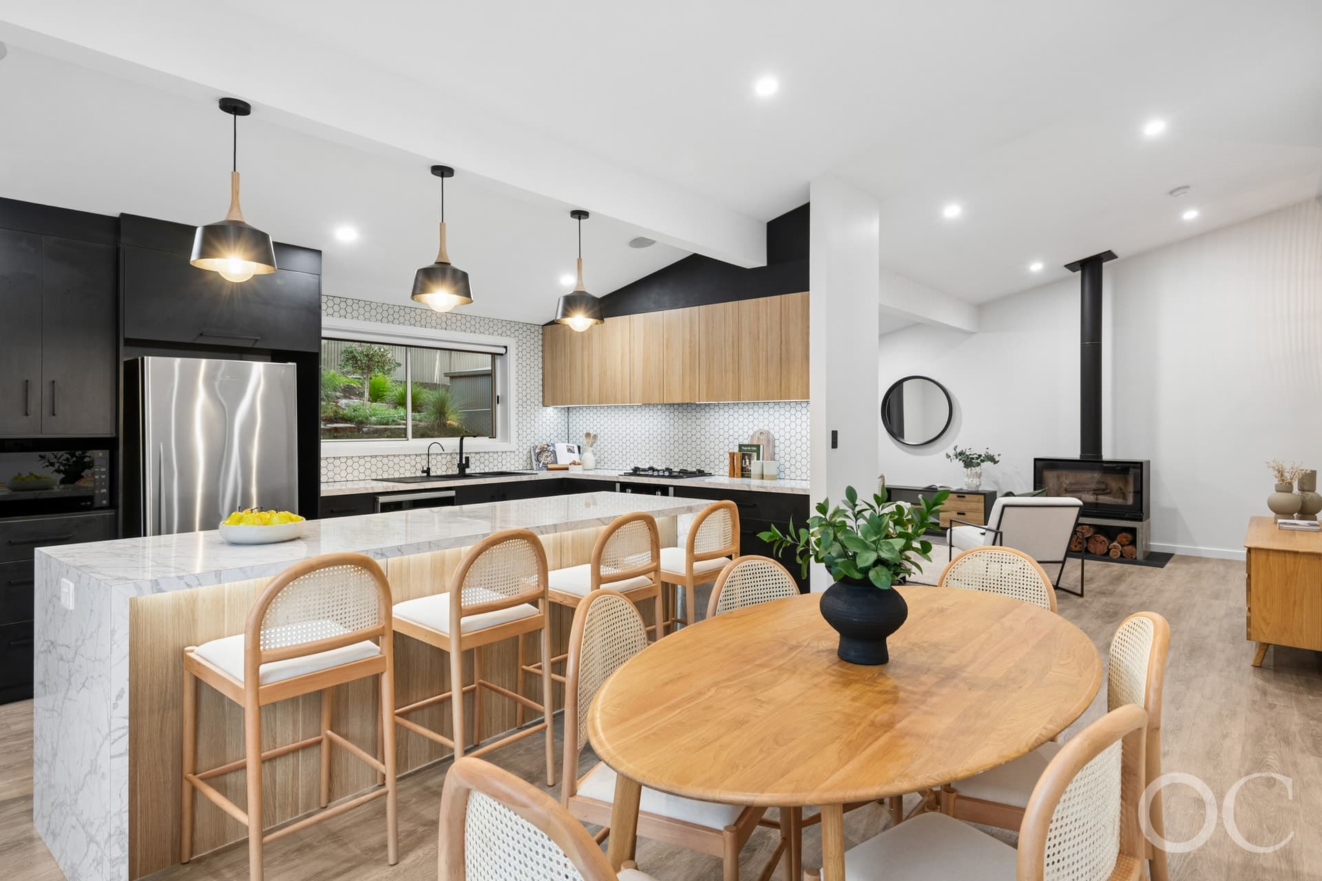 8 Meadowvale Road, Coromandel Valley - Thumbnail 2