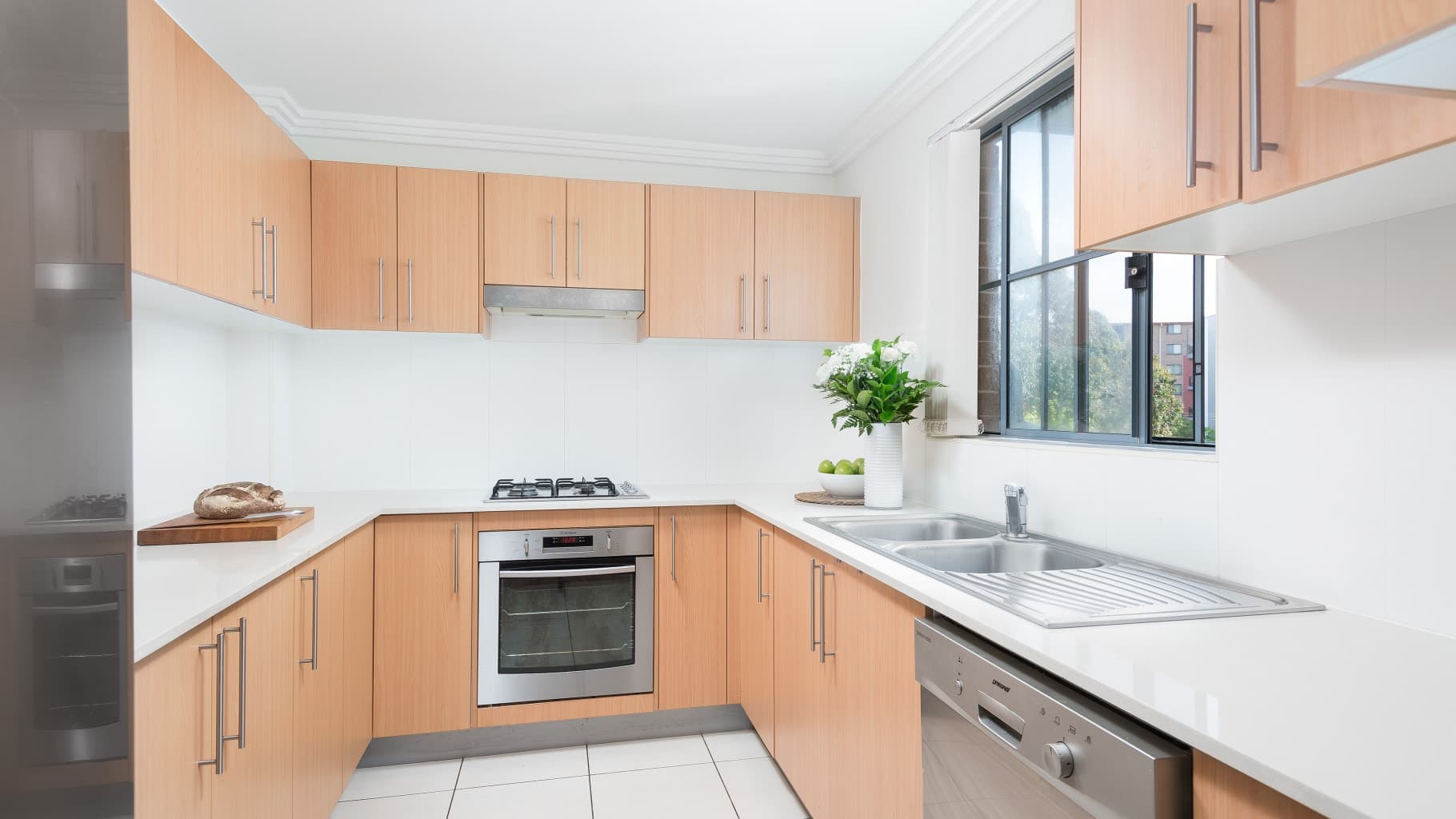33/18-22 Gray Street, Sutherland - Thumbnail 3