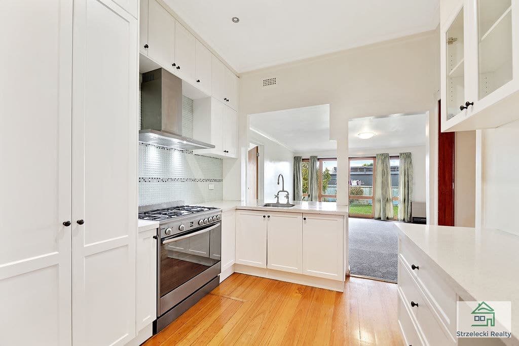 8 Church Street, Trafalgar - Thumbnail 2