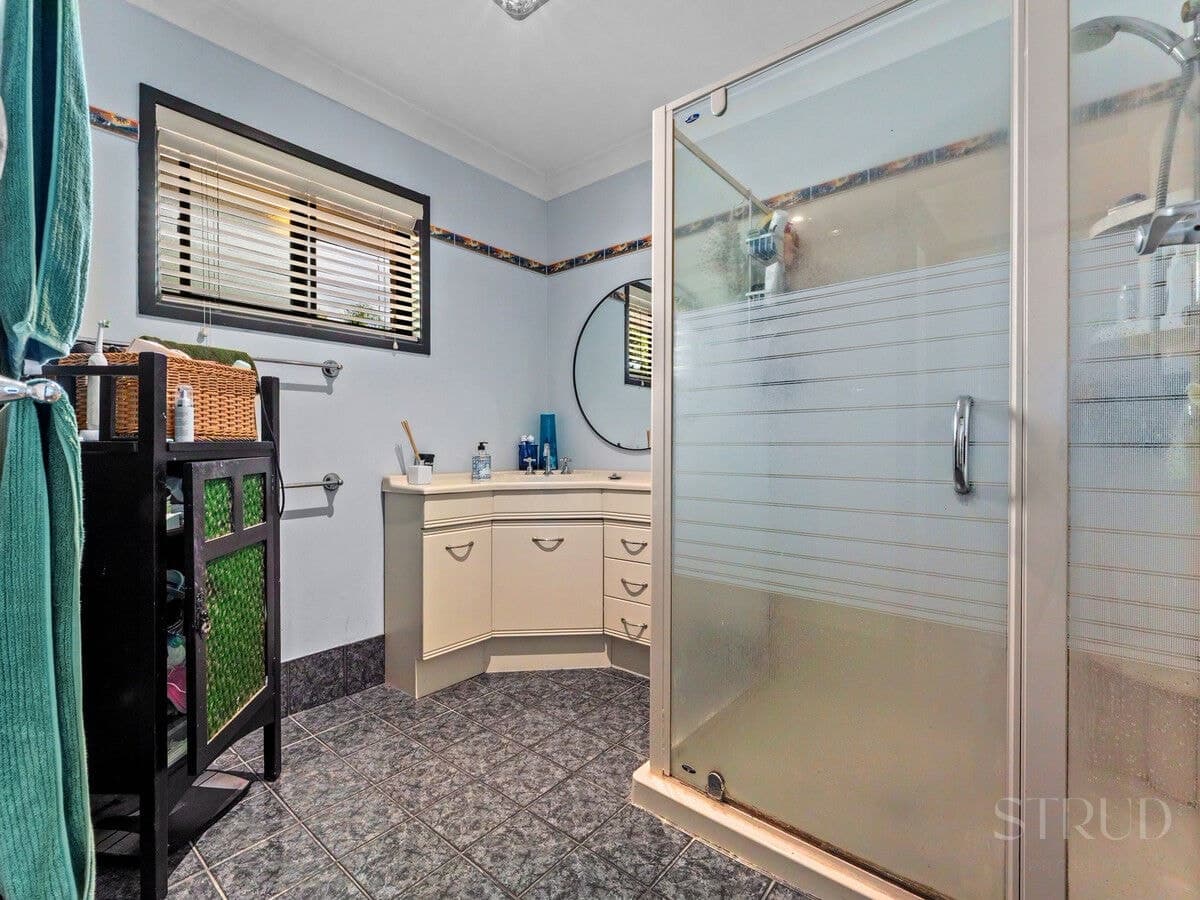 12 Cashmere Street, Redbank Plains QLD 4301, Redbank Plains - Thumbnail 5