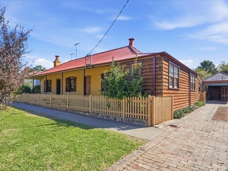 17 Mitchell Street, Camden, Camden - Image 1