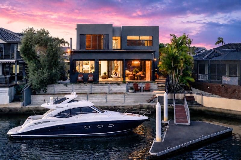 22 Nirvana Court, Runaway Bay - Thumbnail 3