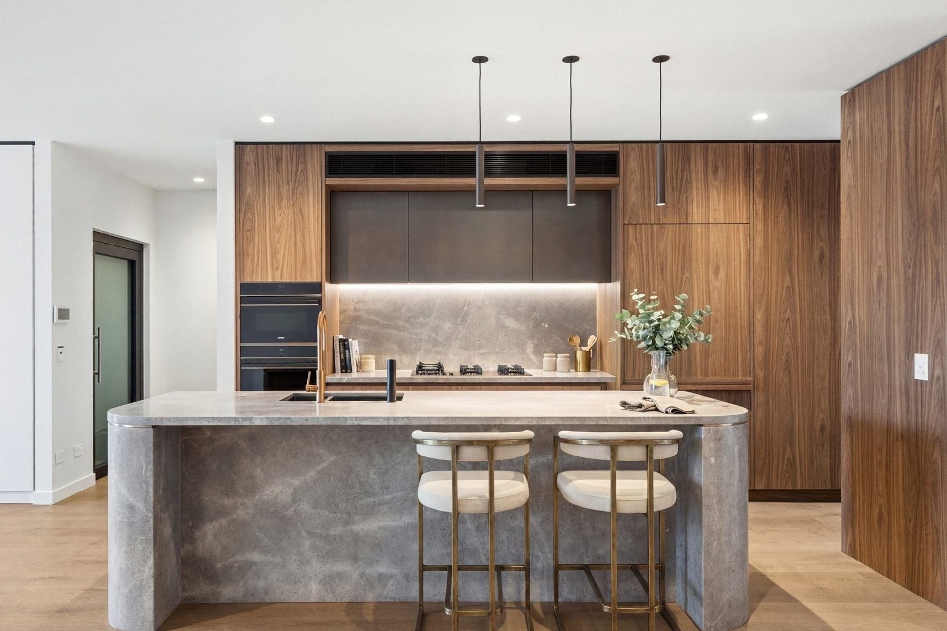 $2,475,000, 000 - Thumbnail 5
