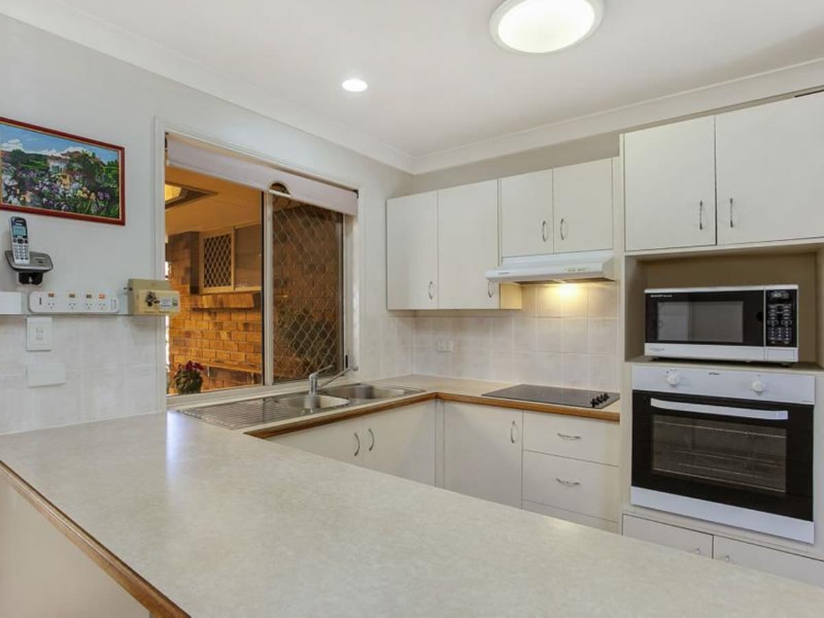 41 Galeen Drive, BURLEIGH WATERS, Burleigh Waters - Thumbnail 6