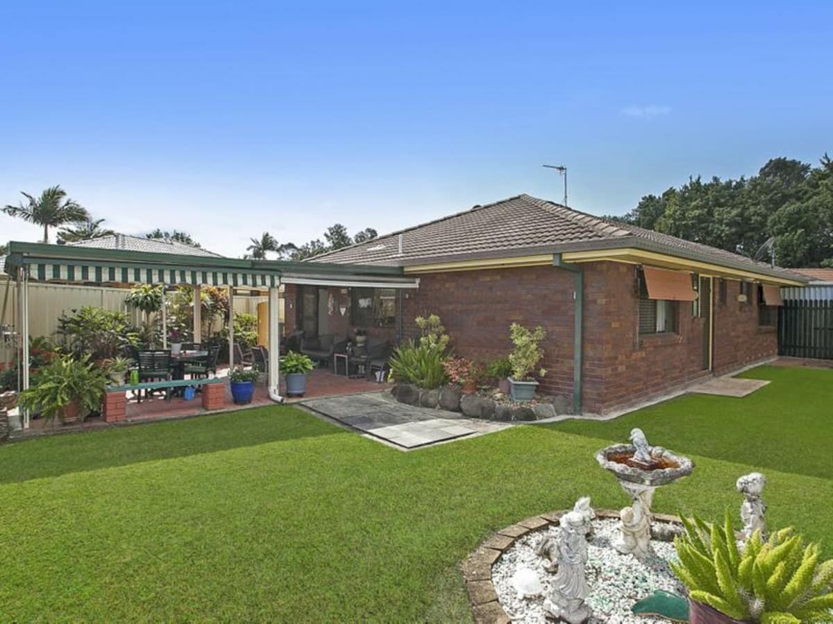 2/5 Chipwood Close, BURLEIGH WATERS, Burleigh Waters - Image 1