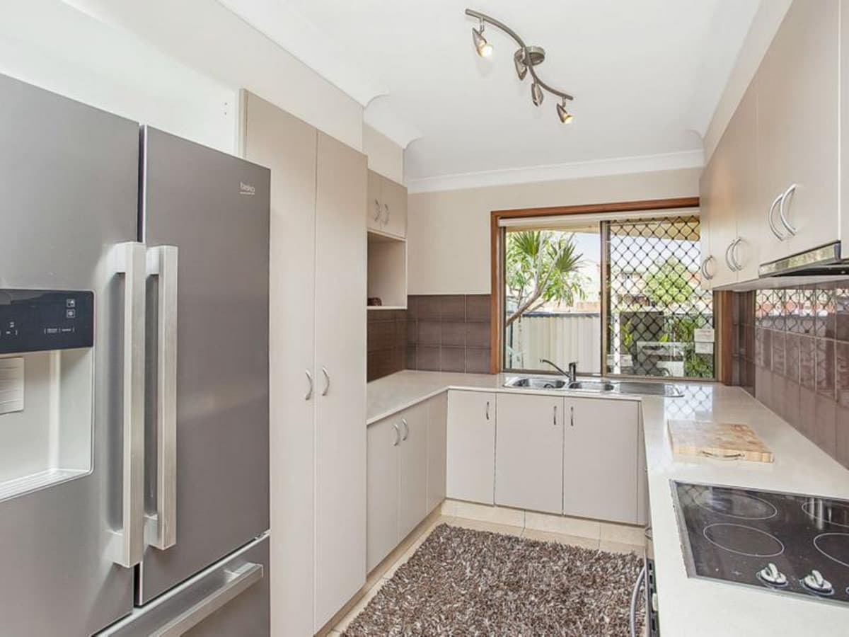 3/4 Sunbird Street, BURLEIGH WATERS, Burleigh Waters - Thumbnail 7