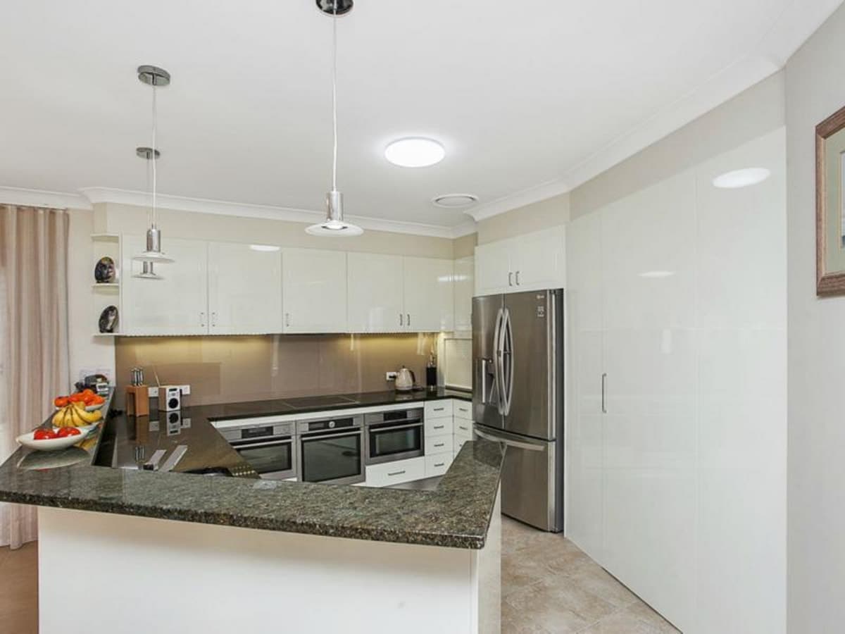 14 Lanai Drive, BURLEIGH WATERS, Burleigh Waters - Thumbnail 6