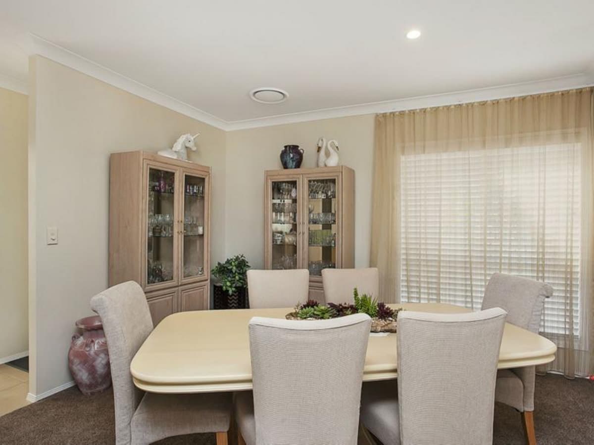 14 Lanai Drive, BURLEIGH WATERS, Burleigh Waters - Thumbnail 8