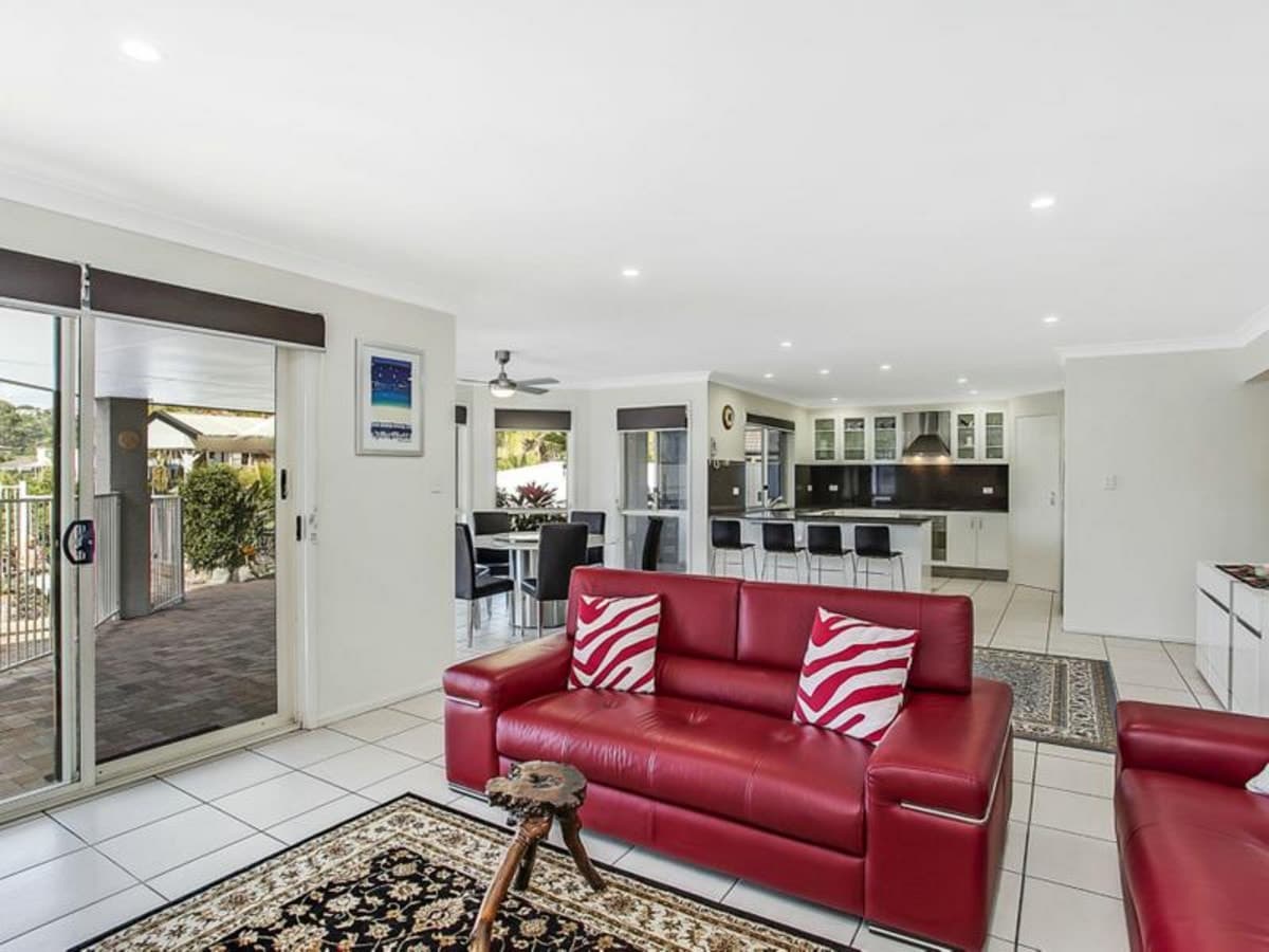168 Dunlin Drive, BURLEIGH WATERS, Burleigh Waters - Thumbnail 6