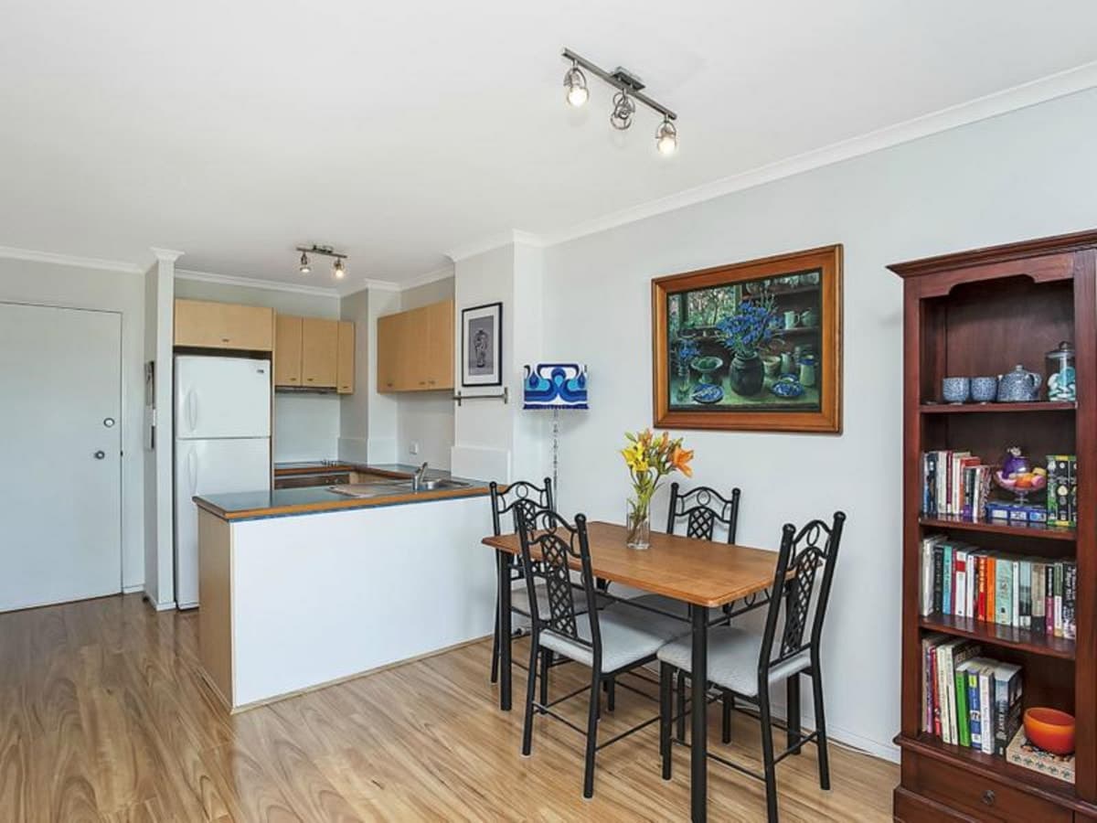 12/98-100 Petrel Avenue, MERMAID BEACH, Mermaid Beach - Thumbnail 4