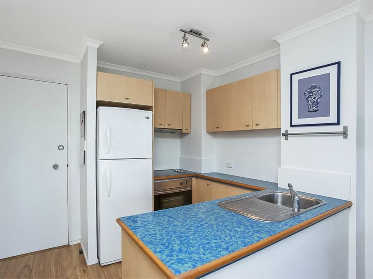 12/98-100 Petrel Avenue, MERMAID BEACH, Mermaid Beach - Thumbnail 5