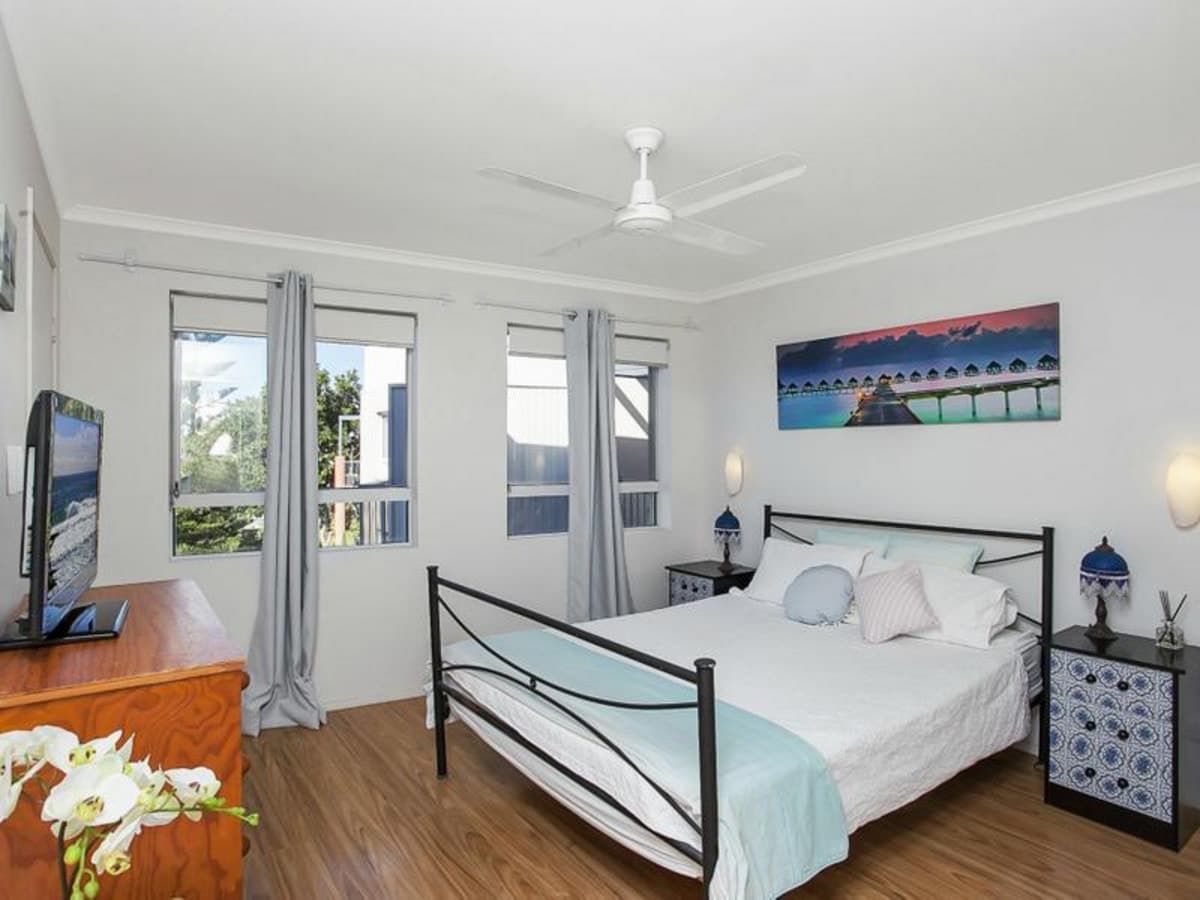 12/98-100 Petrel Avenue, MERMAID BEACH, Mermaid Beach - Thumbnail 6