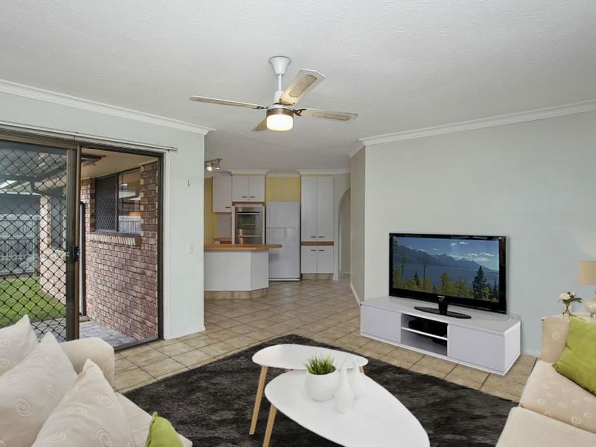 31 Razorbill Street, BURLEIGH WATERS, Burleigh Waters - Thumbnail 3