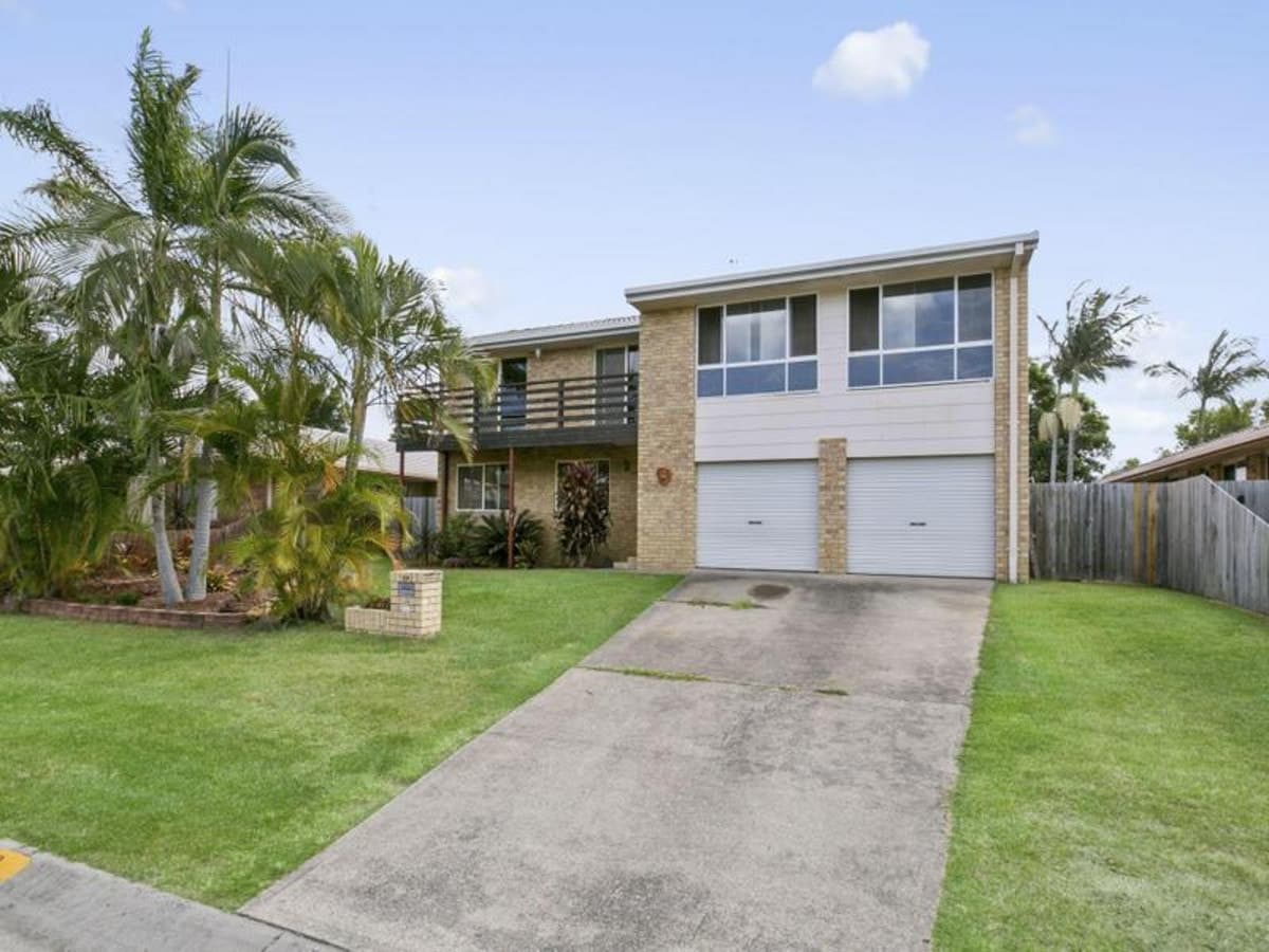 29 Harrier Drive, BURLEIGH WATERS, Burleigh Waters - Thumbnail 2