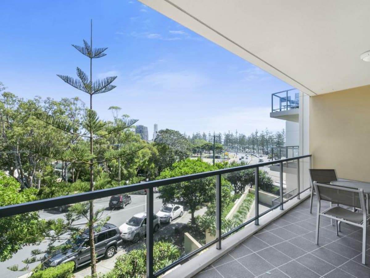 1065/1 Ocean Street, BURLEIGH HEADS, Burleigh Heads - Image 1