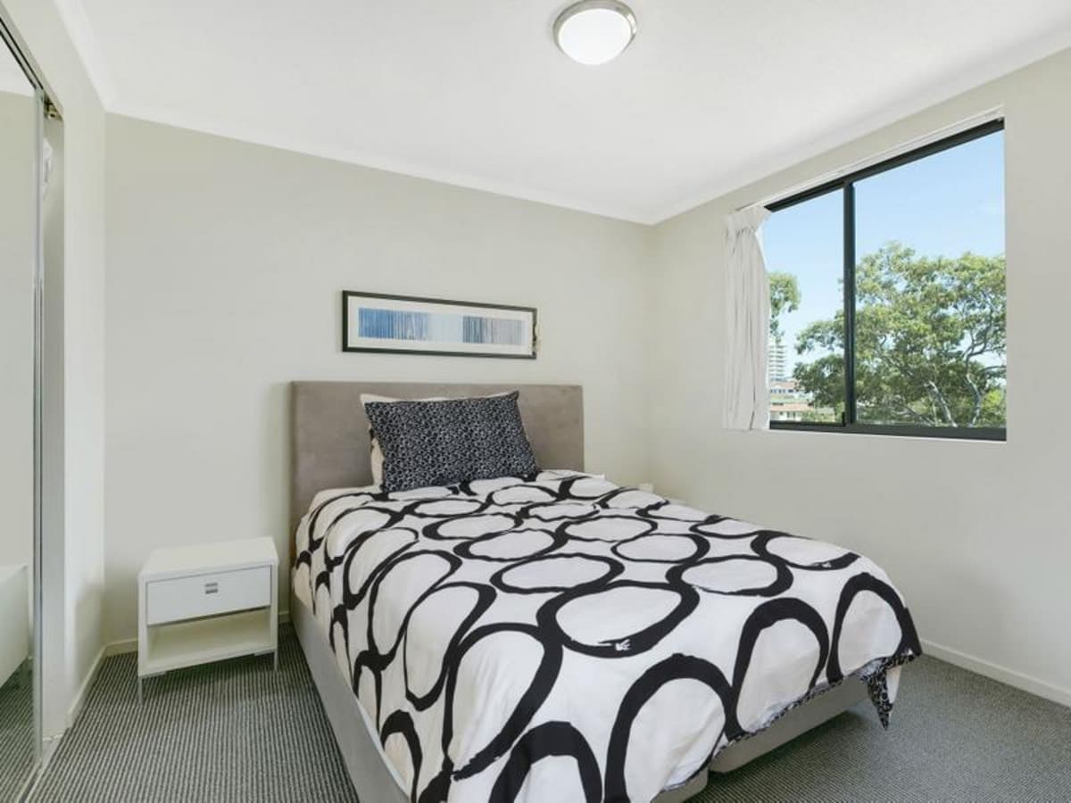 1065/1 Ocean Street, BURLEIGH HEADS, Burleigh Heads - Thumbnail 6