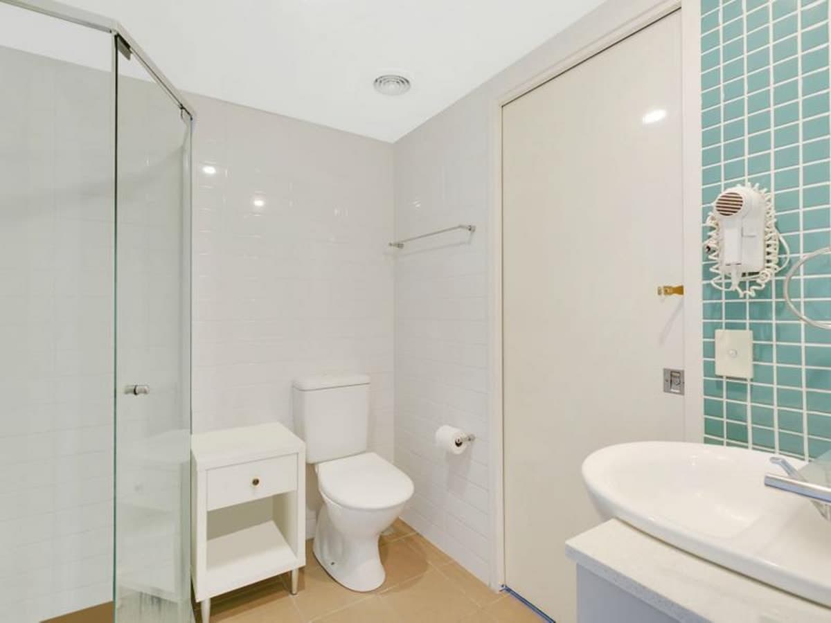 1065/1 Ocean Street, BURLEIGH HEADS, Burleigh Heads - Thumbnail 7