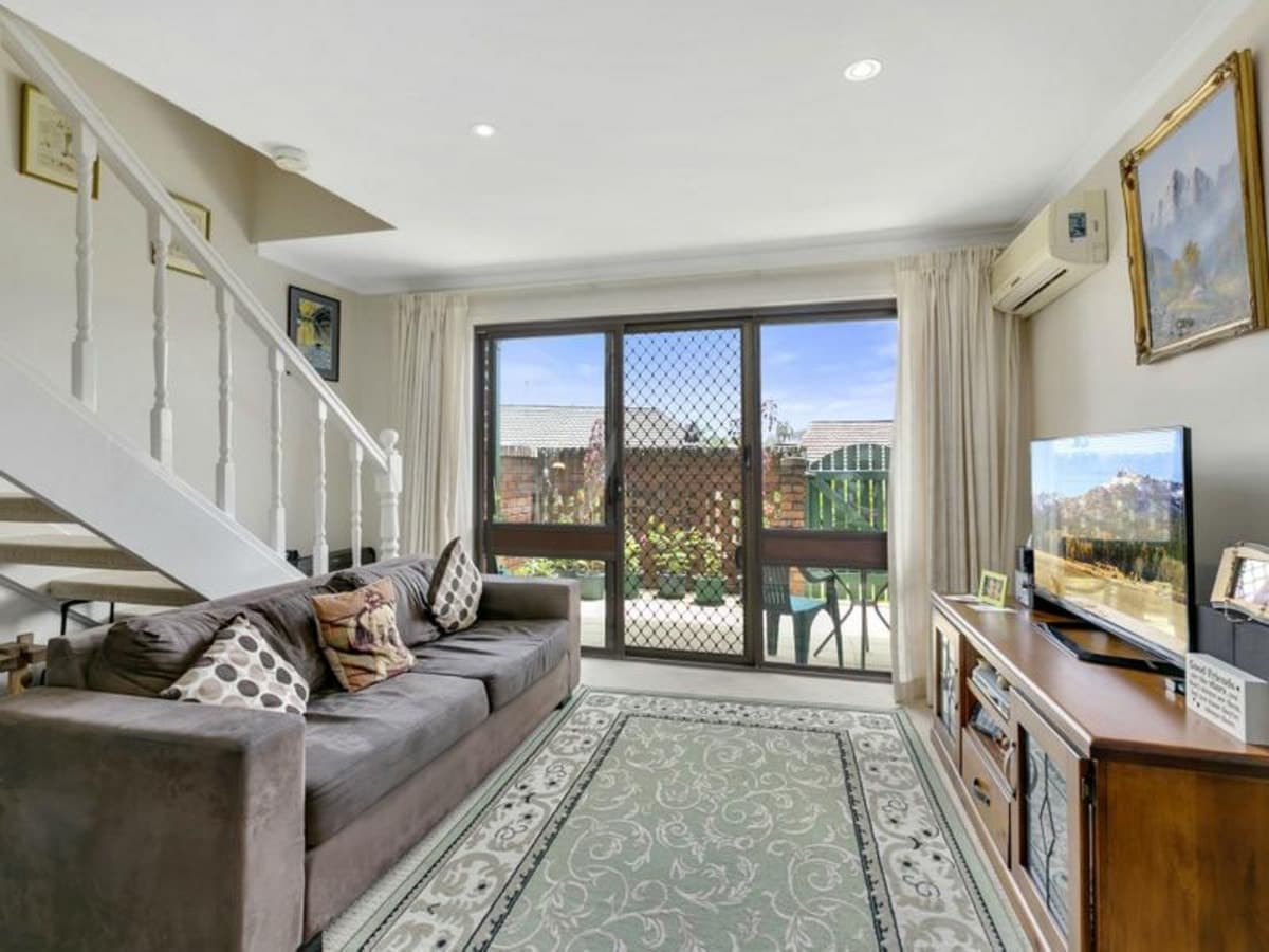 120/170 Bardon Avenue Street, BURLEIGH WATERS, Burleigh Waters - Image 1